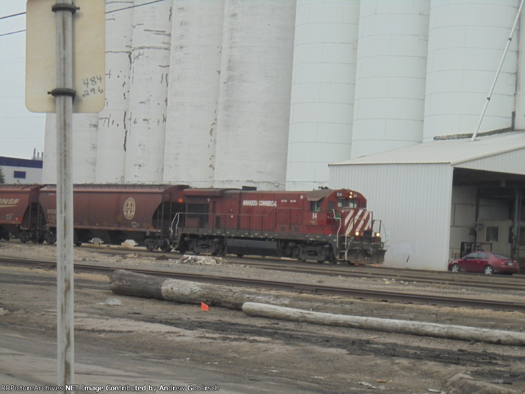 MNNR 54 + BNSF 479929